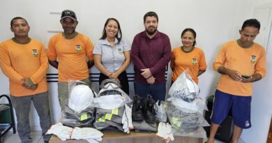 Prefeitura de São Félix do Araguaia entrega equipamentos de combate a incêndios a brigadistas florestais do município