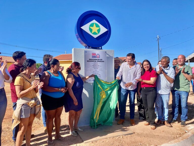 55 famílias iniciam uma nova história com a conquista da casa própria